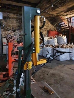 Petrol / Hydraulic Log Splitter - 7