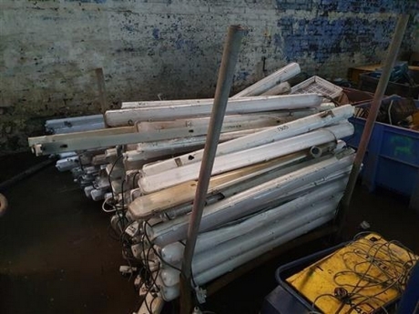 Qty of Strip Ligths