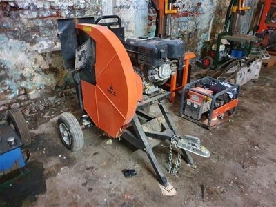 Rock Drawbar Circular Saw, Petrol Engine