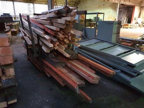 Qty of Timber + Stillage