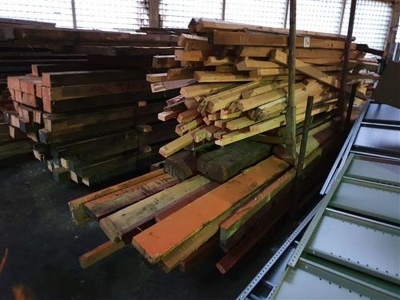 Qty of Timber + Stillage - 4