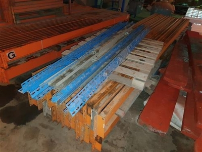 Qty of Pallet Racking Cross Members - 3