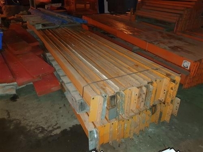 Qty of Pallet Racking Cross Members - 4