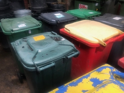 Qty of Wheelie Bins + Dustbins - 4