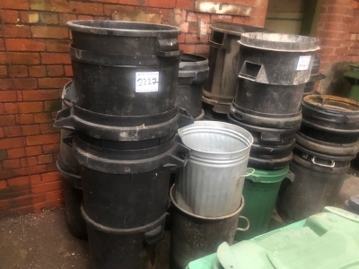 Qty of Wheelie Bins + Dustbins - 5