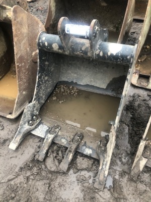 2ft Digging Bucket - 45mm Pins