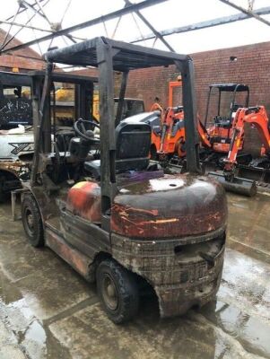 Toyota 62-6FDF25 Diesel Forklift - 3