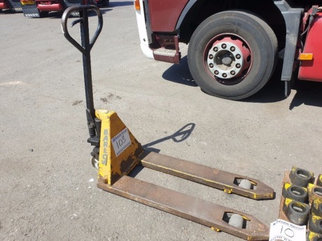 Barlow 2500Kg Pallet Truck