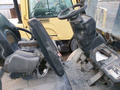 CAT DP30 Diesel Forklift - 6