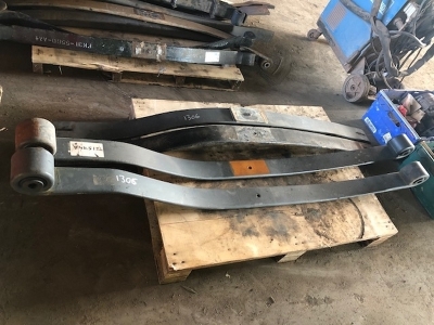 2 Pairs of Vehicle Springs 