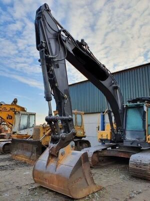 2014 Volvo EC220DL Excavator - 2