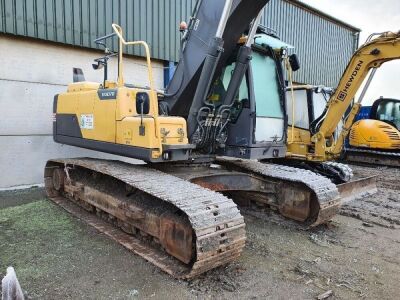 2014 Volvo EC220DL Excavator - 7