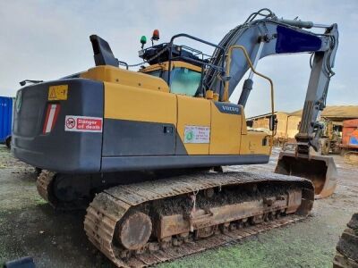 2014 Volvo EC220DL Excavator - 11