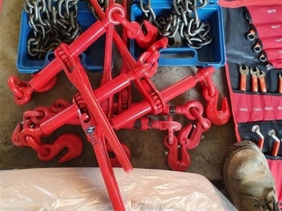 5 x Load Binders and 2 Chains - 2
