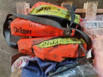 Qty of Work Gloves / Fall Arrest Gear + PPE - 4