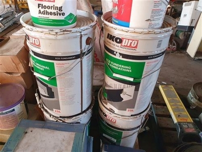 Pallet of Floor Tiles / Adhesive + Insulation - 3