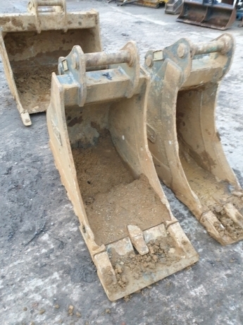 2ft Hill Digging Bucket - 65mm Pins