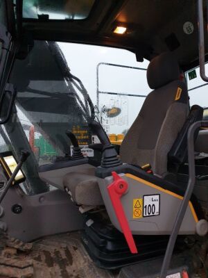 2016 Volvo EC140EL Excavator - 13