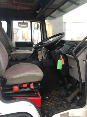 1996 Volvo FL6 12 4x2 Crane Beavertail  - 12