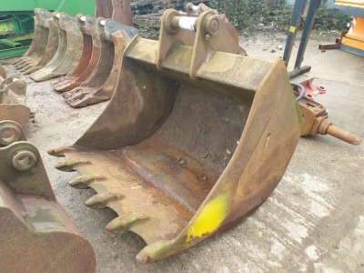 5ft Digging Bucket - 80mm Pins