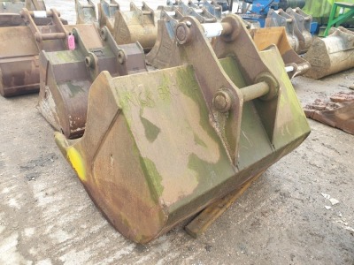 5ft Digging Bucket - 80mm Pins - 2