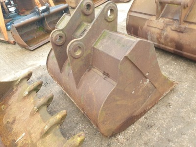 3ft Digging Bucket - 65mm Pins - 2