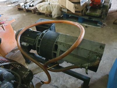 Hydrovane Compressor + Dryer  - 4