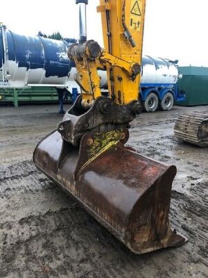 2014 JCB JS220 LC Excavator - 12