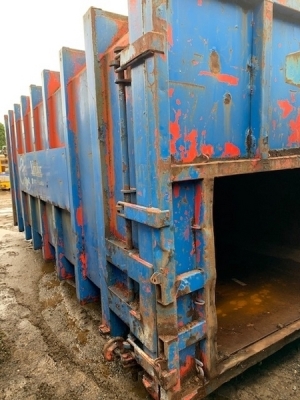 Big Hook Compactor Bin - 5