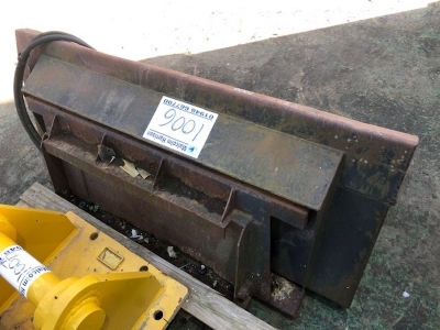 Hydraulic Tip Skid Steer Bucket - 3