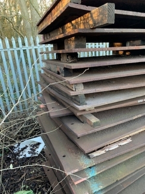 23 of 1450 x 1310 x 25mm (Approx) Steel Road Plates - 3