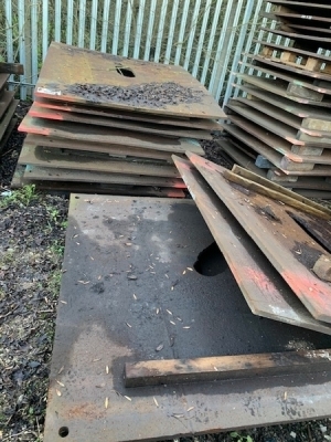 12 of 1450 x 1310 x 25mm (Approx) Steel Road Plates