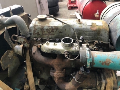 4 Cyl Ford Diesel Engine c/w Hydraulic Pump - 4