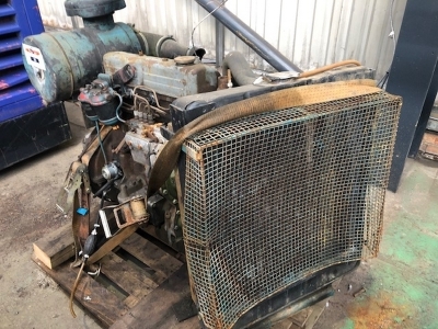 4 Cyl Ford Diesel Engine c/w Hydraulic Pump - 6