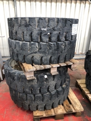 4 of 1200 x 24 Solid Tyres + Rims