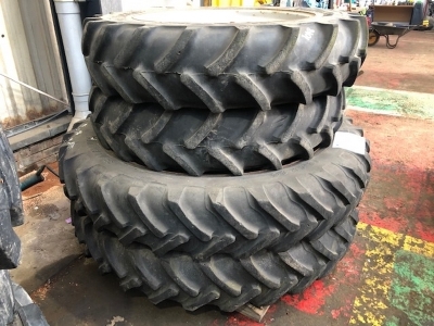 Set of Tractor Wheels + Tyres, 2 x 12.4 R32 + 2 x 12.4 R46 - 4