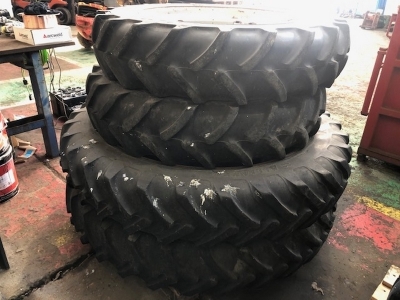 Set of Tractor Wheels + Tyres, 2 x 12.4 R32 + 2 x 12.4 R46 - 5