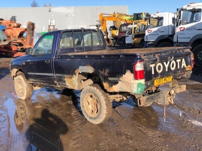 2001 Toyota Hilux 2.4TD Pickup - 5