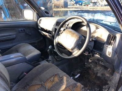 2001 Toyota Hilux 2.4TD Pickup - 10