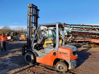 2013 Toyota 8FDF30 Diesel Forklift - 12