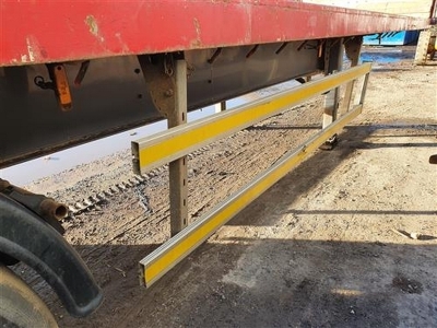 2005 Montracon Triaxle Flat Trailer  - 17