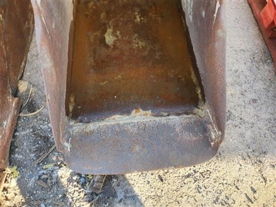 2ft Digging Bucket - 3