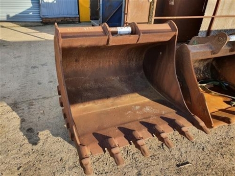 Volvo 4' 6'' Digging Bucket