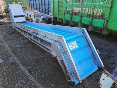 Electric Driven Feed Conveyor, 690mm Plastic Sectional Belt, Stainless Steel Frame, - 3