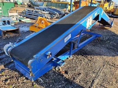 Mobile Electric Conveyor c/w Hydraulic Tilt, 600mm Belt - 8