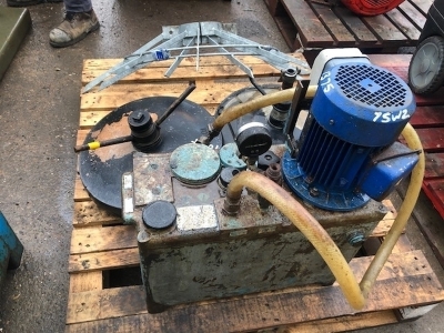 Hydraulic Power Pack, 2 x Duct Caps Etc - 5