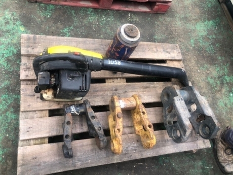 Dozer Chain Links, Blower and Jack 