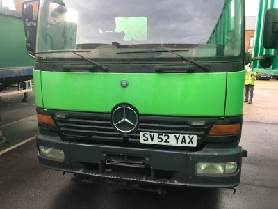 2003 Mercedes 4x2 Johnston Body Sweeper - 3