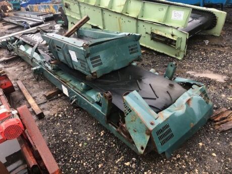 2 x Hydraulic Driven Conveyors