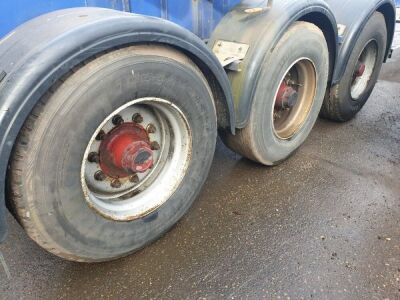 1998 Dennison Triaxle Skeletal Trailer - 6